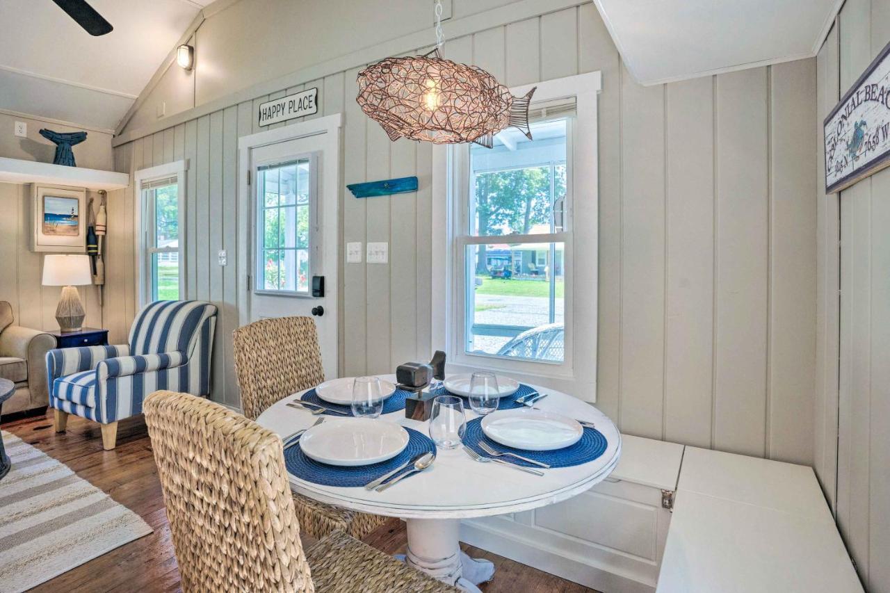 Chic Cottage With Private Yard Steps To Beach! Colonial Beach Exterior foto